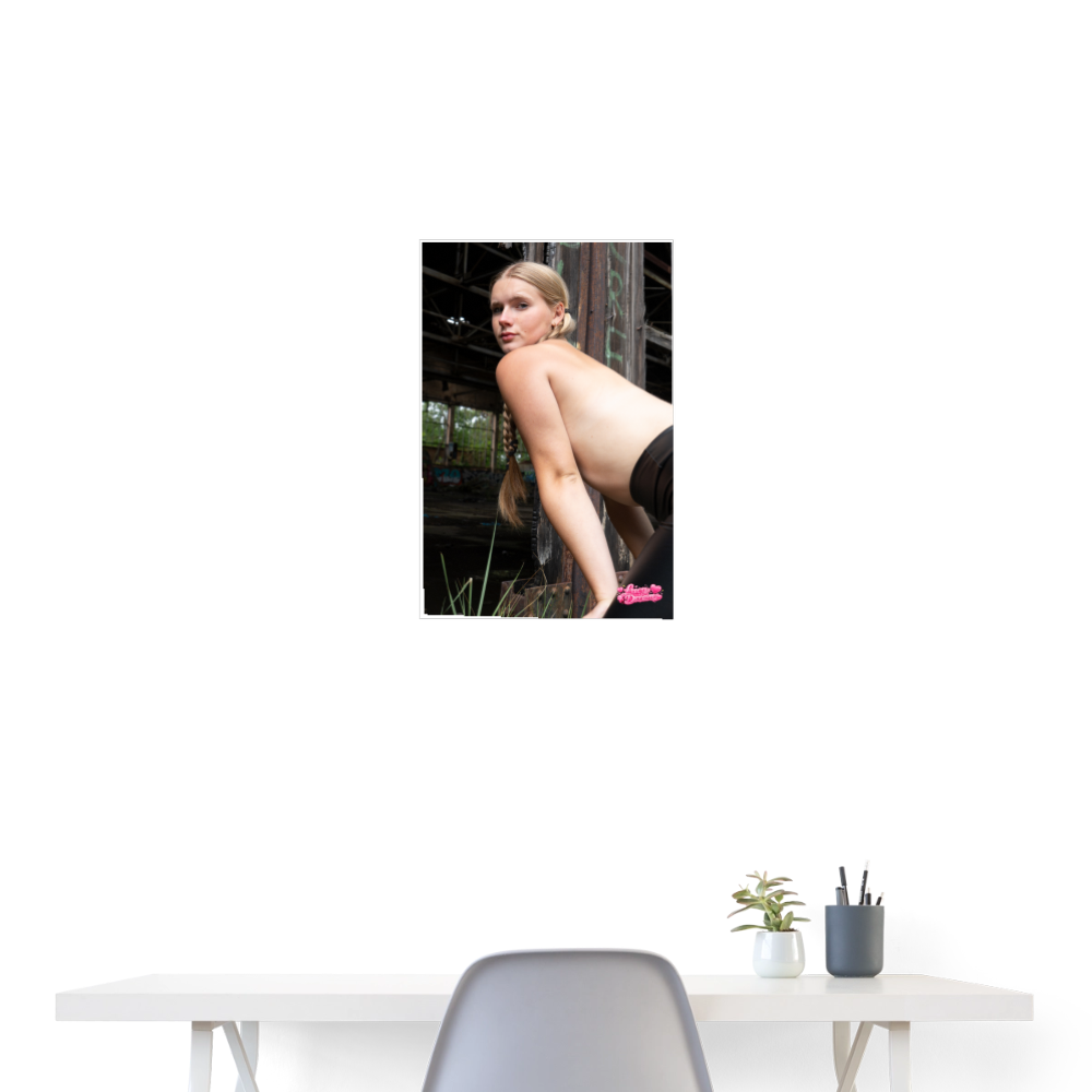 Lucy Dream Fan Poster (40x60 cm) - white